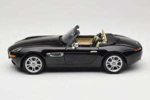 BMW Z8 Negro Kyosho 1:18 80439411729 Metal - imagen 4 de 9