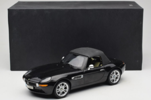 BMW Z8 Negro Kyosho 1:18 80439411729 Metal - imagen 8 de 9