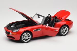 BMW Z8 Rojo Kyosho 1:18 80439411730 Metal - imagen 2 de 9