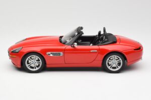 BMW Z8 E52 Rojo AUTOart 1:18 70513 Metal - imagen 4 de 8