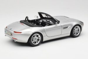 BMW Z8 E52 Titanium Silver Maisto 1:18 536896 Metal - imagen 3 de 8