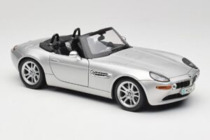 BMW Z8 E52 Titanium Silver Maisto 1:18 536896 Metal - imagen 6 de 8