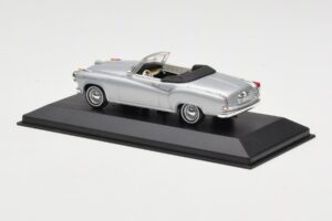 Borgward Isabella Cabriolet Plata Minichamps 1:43 400096030 Metal - imagen 3 de 4