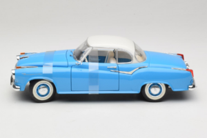 Borgward Isabella Coupe Azul Revell 1:18 08859-P1 Metal - imagen 3 de 6