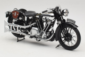 Brough Superior SS 100 T. E. Lawrence Minichamps 1:18 122135500 Metal - imagen 4 de 6