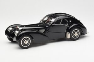Bugatti 57SC Atlantic Negro CMC 1:18 M-085 Metal