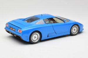 Bugatti EB110 Azul Bburago 1:18 3035 Metal - imagen 3 de 8