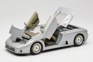 Bugatti EB110 Plata Bburago 1:18 3035-S Metal - imagen 2 de 8