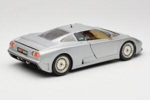 Bugatti EB110 Plata Bburago 1:18 3035-S Metal - imagen 3 de 8