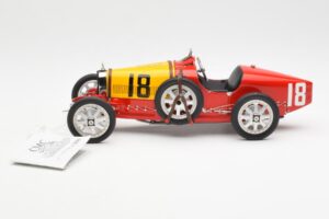 Bugatti T35 National Colors Spain CMC 1:18 M-100-B-016 Metal - imagen 3 de 6