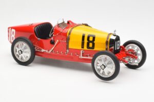 Bugatti T35 National Colors Spain CMC 1:18 M-100-B-016 Metal - imagen 4 de 6