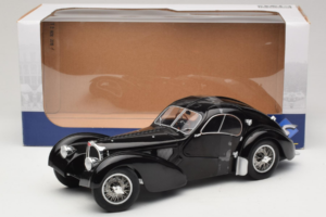 Bugatti Type 57 SC Atlantic Negro Solido 1:18 S1802101 Metal - imagen 6 de 6