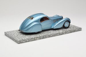 Bugatti Type 57SC Atlantic Azul Minichamps 1:18 107110320 Metal - imagen 2 de 6