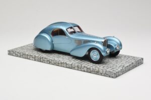 Bugatti Type 57SC Atlantic Azul Minichamps 1:18 107110320 Metal - imagen 4 de 6