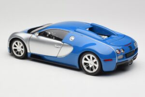 Bugatti Veyron Edition Centenaire Chrome Blue Minichamps 1:18 100110850 Metal - imagen 7 de 8