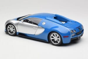 Bugatti Veyron Edition Centenaire Chrome Blue Minichamps 1:18 100110850-O Metal - imagen 6 de 7