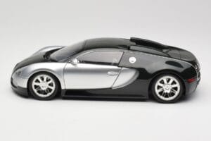 Bugatti Veyron Edition Centenaire Chrome Green Minichamps 1:18 100110852 Metal - imagen 4 de 8