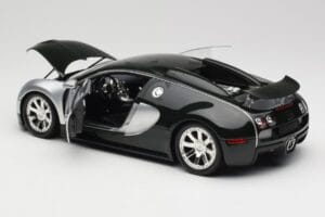 Bugatti Veyron Edition Centenaire Chrome Green Minichamps 1:18 100110852 Metal - imagen 5 de 8