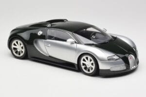 Bugatti Veyron Edition Centenaire Chrome Green Minichamps 1:18 100110852 Metal - imagen 6 de 8