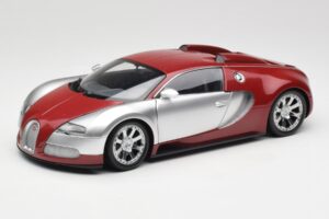Bugatti Veyron Edition Centenaire Chrome Red Minichamps 1:18 100110851-O Metal