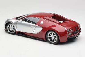 Bugatti Veyron Edition Centenaire Chrome Red Minichamps 1:18 100110851-O Metal - imagen 7 de 8