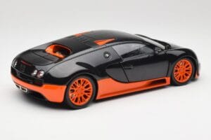 Bugatti Veyron Super Sport World Record Edition Carbon & Orange Minichamps 1:18 100110840 Metal - imagen 3 de 8