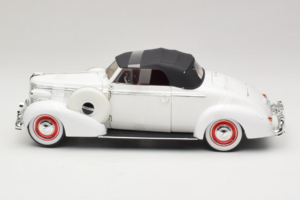 Buick Century Descapotable Blanco Signature Models 1:18 18131 Metal - imagen 3 de 6