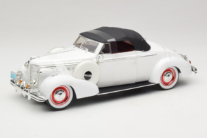 Buick Century Descapotable Blanco Signature Models 1:18 18131 Metal