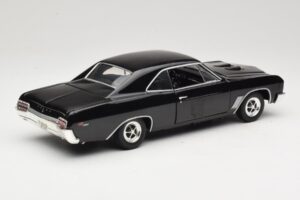 Buick GS 400 Negro American Muscle 1:18 33086 Metal - imagen 3 de 8