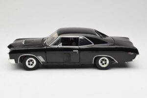 Buick GS 400 Negro American Muscle 1:18 33086 Metal - imagen 4 de 8