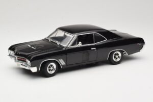 Buick GS 400 Negro American Muscle 1:18 33086 Metal