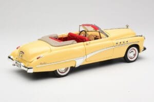 Buick Roadmaster Chrome Yellow Motormax 1:18 23124646-M17 Metal - imagen 3 de 8