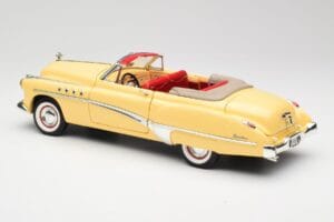 Buick Roadmaster Chrome Yellow Motormax 1:18 23124646-M17 Metal - imagen 7 de 8