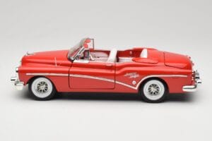 Buick Skylark Descapotable Rojo Motormax 1:18 73129 Metal - imagen 4 de 8