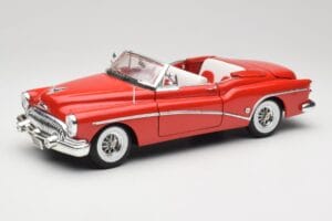Buick Skylark Rojo Motormax 1:18 411393-M1 Metal