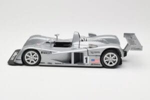 Cadillac Northstar LMP #1 24 Hours of Le Mans 2000 Hot Wheels 1:18 29225 Metal - imagen 4 de 8
