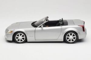 Cadillac XLR Cabrio Plata Hot Wheels 1:18 53838 Metal - imagen 4 de 8