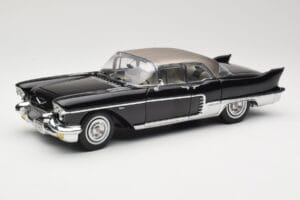 Cadillac Brougham Negro Sun Star 1:18 4001 Metal
