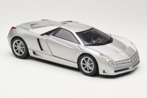 Cadillac Cien Plata Hot Wheels 1:18 57296 Metal - imagen 6 de 8