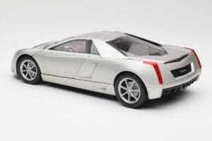 Cadillac Cien Plata Hot Wheels 1:18 57296 Metal - imagen 7 de 8
