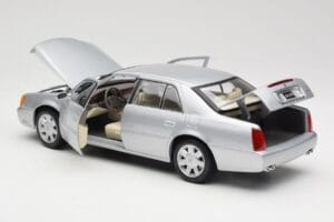Cadillac DeVille DTS Maisto 1:18 56061 Metal - imagen 5 de 8