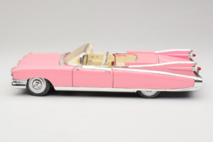 Cadillac Eldorado Biarritz Rosa Maisto 1:18 36813 Metal - imagen 4 de 8