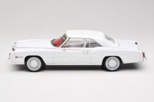 Cadillac Eldorado Descapotable Blanco MCG 1:18 MCG18474 Metal - imagen 4 de 7