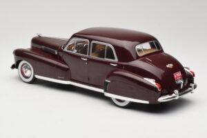 Cadillac Fleetwood 60 Special Sedan Rojo MCG 1:18 MCG18071 Metal - imagen 5 de 6