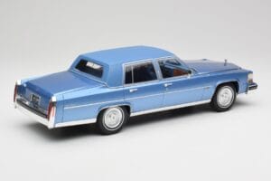 Cadillac Fleetwood Brougham Azul Metalizado MCG 1:18 MCG18252 Metal - imagen 2 de 6