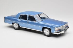 Cadillac Fleetwood Brougham Azul Metalizado MCG 1:18 MCG18252 Metal - imagen 4 de 6