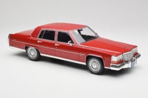 Cadillac Fleetwood Brougham Rojo Oscuro Metalizado MCG 1:18 MCG18251 Metal - imagen 3 de 6