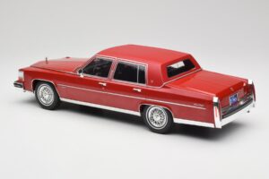 Cadillac Fleetwood Brougham Rojo Oscuro Metalizado MCG 1:18 MCG18251 Metal - imagen 4 de 6