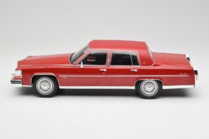 Cadillac Fleetwood Brougham Rojo Oscuro Metalizado MCG 1:18 MCG18251 Metal - imagen 5 de 6