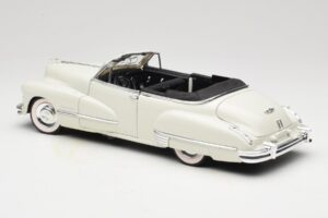 Cadillac Series 62 Descapotable Blanco Anson 1:18 30335 Metal - imagen 7 de 8